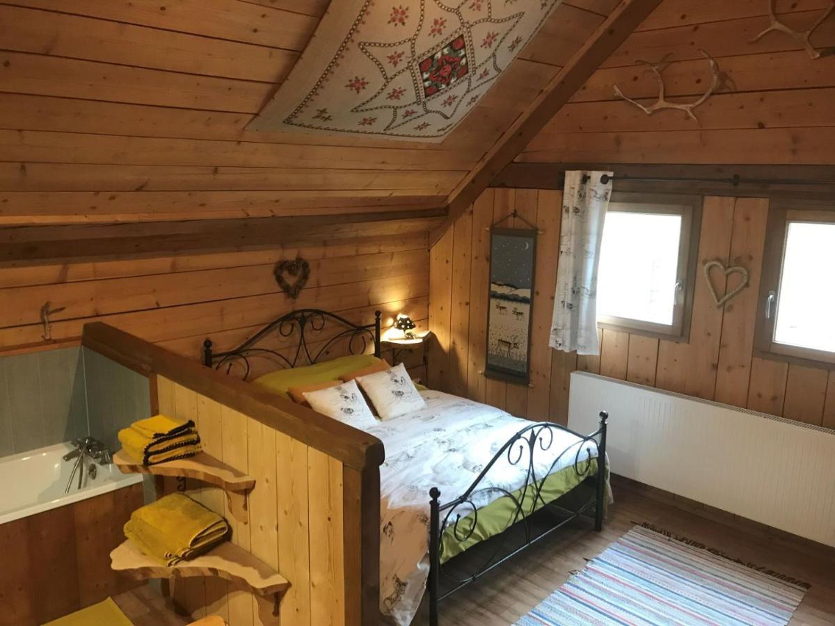 Chambre D'Hotes Carelie Et Laponie Orbey Exterior photo